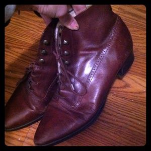 Vintage leather granny boot ✨ brown lace up bootie