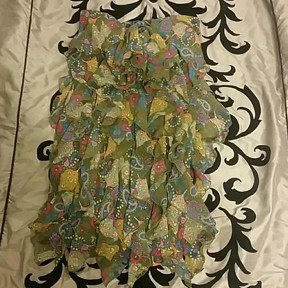 Princess Vera Wang strapless dress.