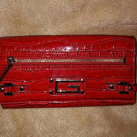 GUESS new