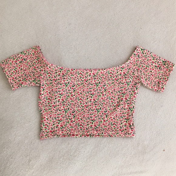 AA floral off the shoulder crop top