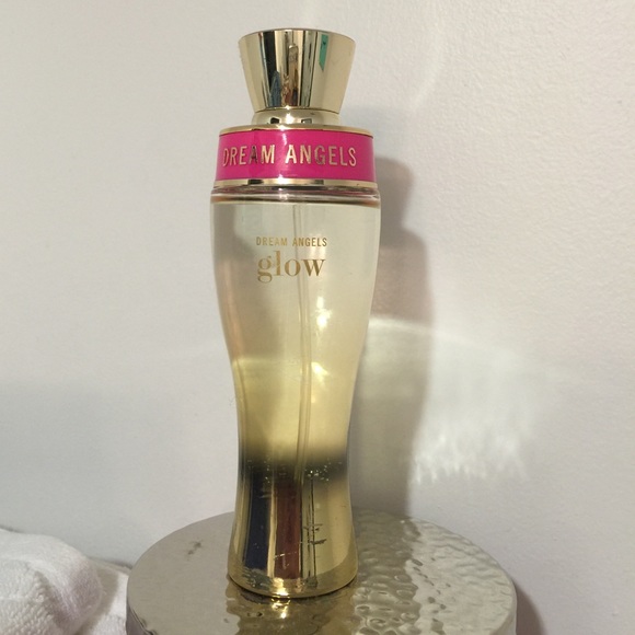 Victoria Secret Perfume: Dream Angels glow