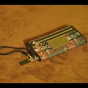 Coach wristlet zip around wallet