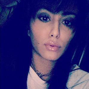 Meet your Posher, Carla