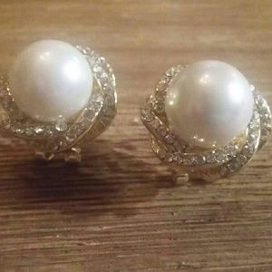 Pearl earrings
