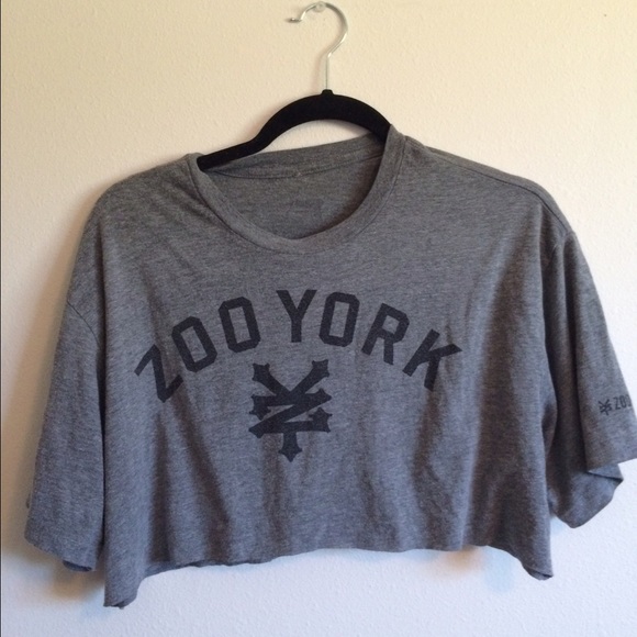 💔BUNDLED💔90's Vintage - Zoo York Croptop - Picture 2 of 3