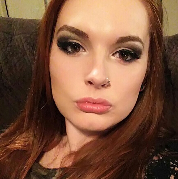 Meet your Posher, Kristina - Picture 1 of 1