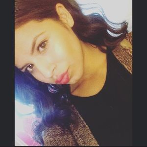 Meet your Posher, Nicole