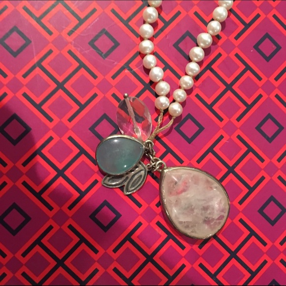 Lia Sophia necklace!