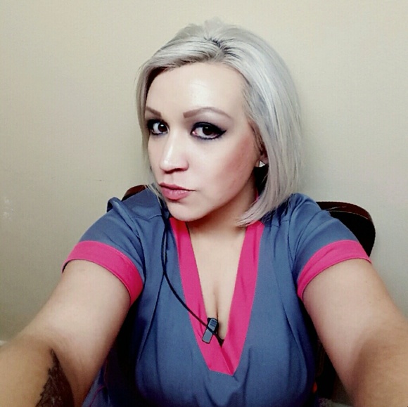 Meet your Posher, Yesenia - Picture 1 of 1