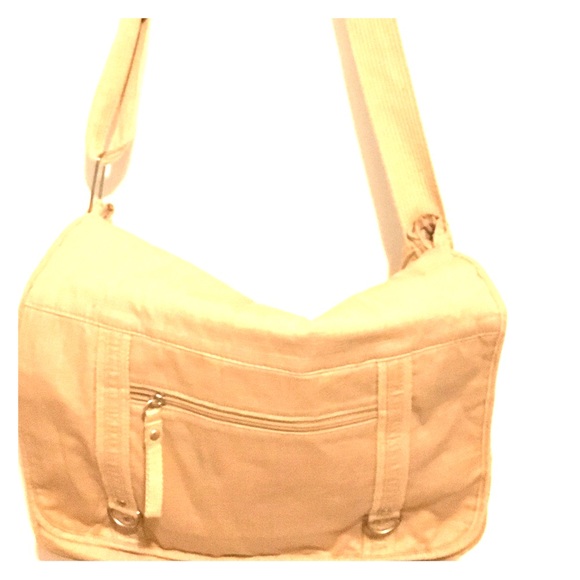 Crossbody/shoulder book bag.