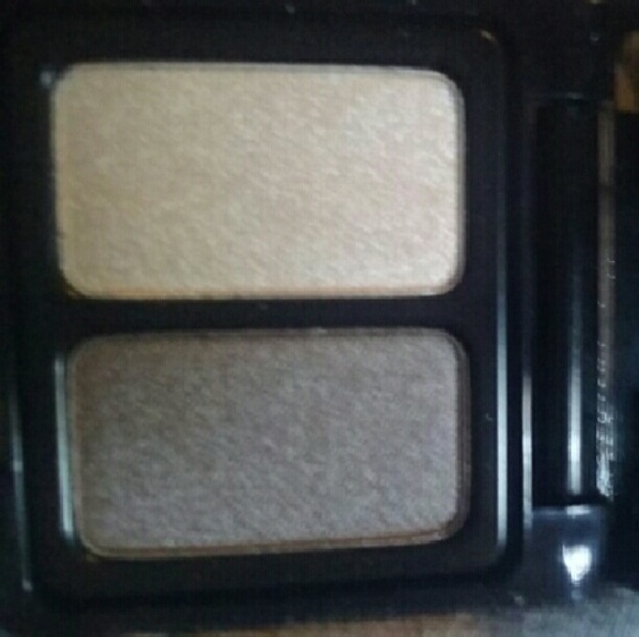 New Japonisque eyeshadow duo - Picture 1 of 2