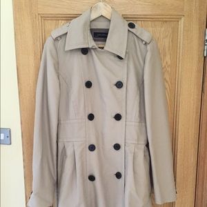 Beautiful Zara Trenchcoat - size XL