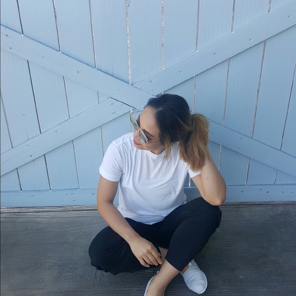 Meet your Posher, Aiyana 💋 - Picture 2 of 2