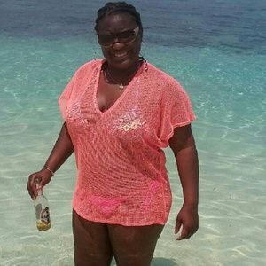 Meet your Posher, Monique