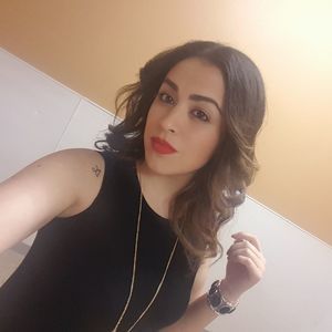 Meet your Posher, Roxana