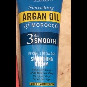 Marc Anthony Argan oil 3 day smooth blow dry cream