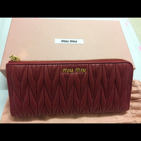 MiuMiu Matelasse Wallet