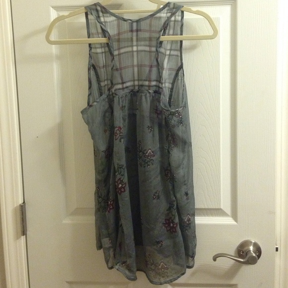 Sheer tank top - Picture 2 of 3