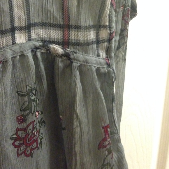 Sheer tank top - Picture 3 of 3