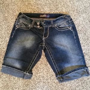 Angels Bermuda shorts size 3