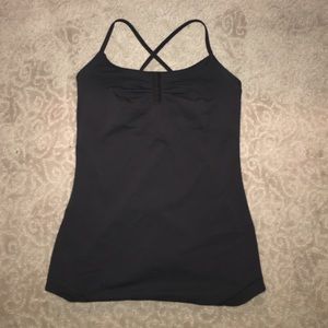 Black Lululemon tank