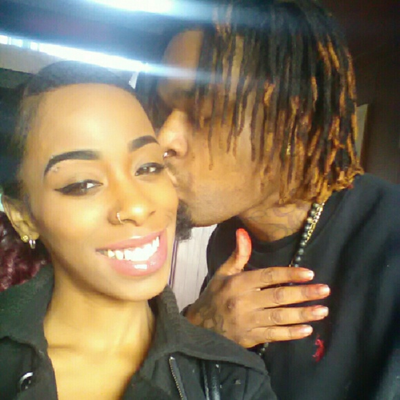 Meet your Posher, Chloe - Picture 3 of 4