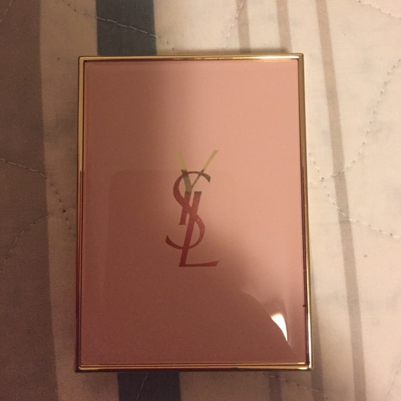 Touche eclat blur perfector