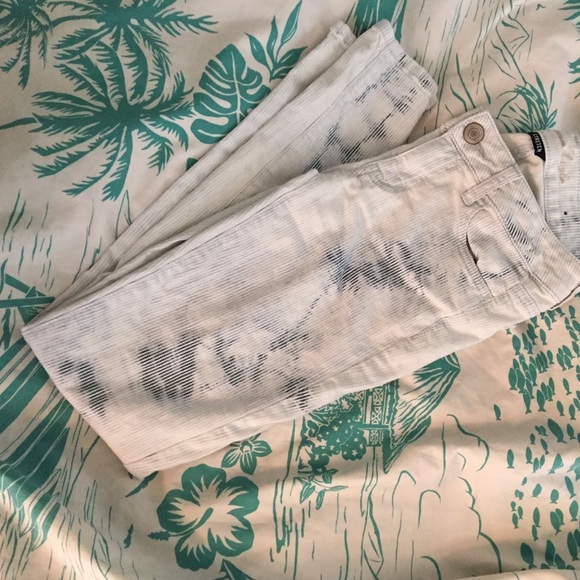 The Perfect Jean for Spring - Picture 1 of 3