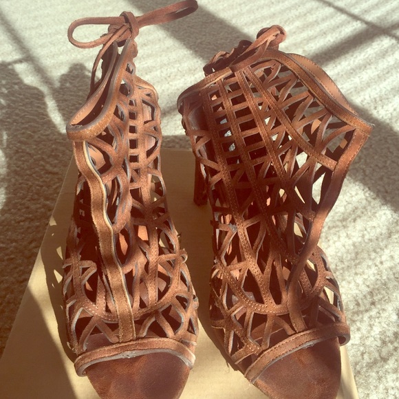 Zara heels