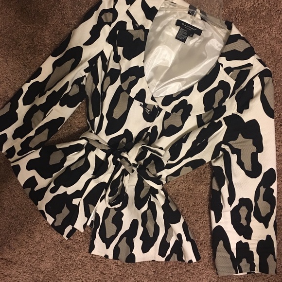 Sandro Jackets & Blazers - Animal print belted crop jacket