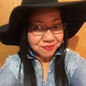 Meet your Posher, Anna