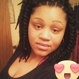 Meet your Posher, Sha-ron