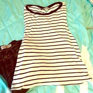 Cute sleeveless striped top w/ cross cross back