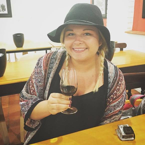 Meet your Posher, Sierra