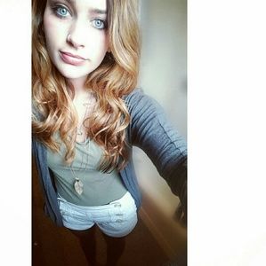 Meet your Posher, Abby