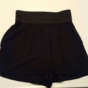 HIGH WAIST SHORTS