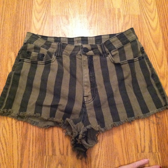 TWO Pairs of high waisted shorts!