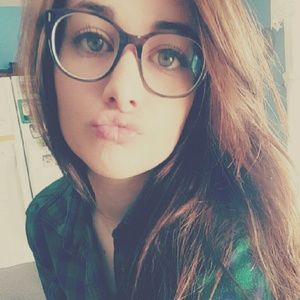 Meet your Posher, Maja