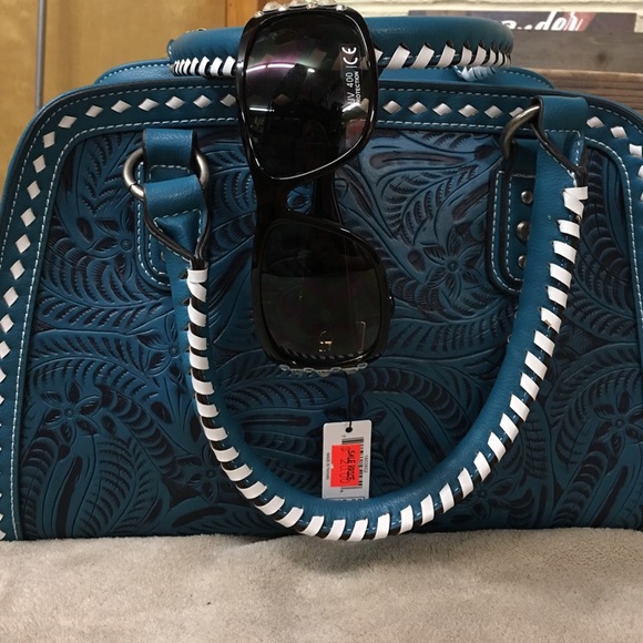 Blazin Roxx Accessories - Blazin Roxx Sunglasses.