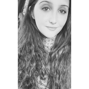 Meet your Posher, Lili