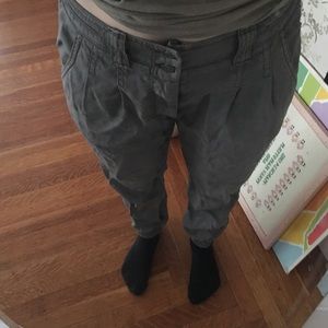 Gorgeous olive green 7 for all mankind BF jeans