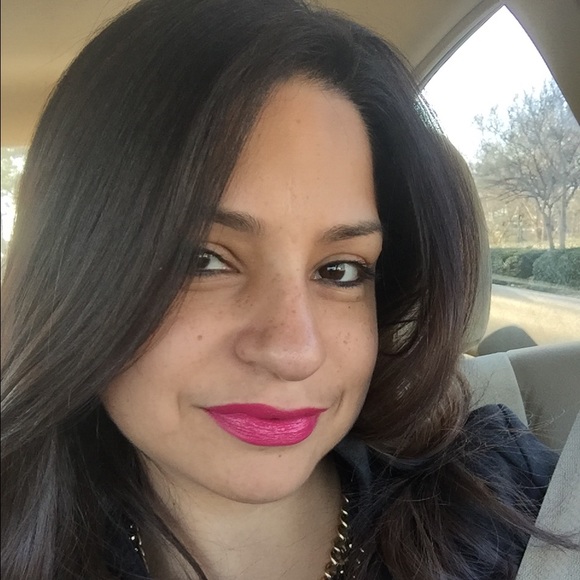 Meet your Posher, Josefina - Picture 1 of 1
