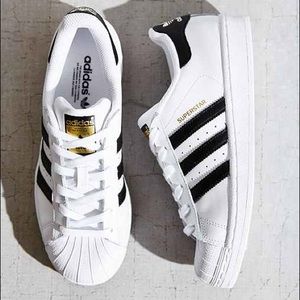 Adidas Superstar Women's Size 8