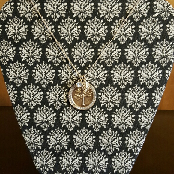Chico's NWT tree of life beaded chain necklace.