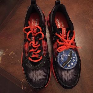 Men's 7 Reebok sneakers