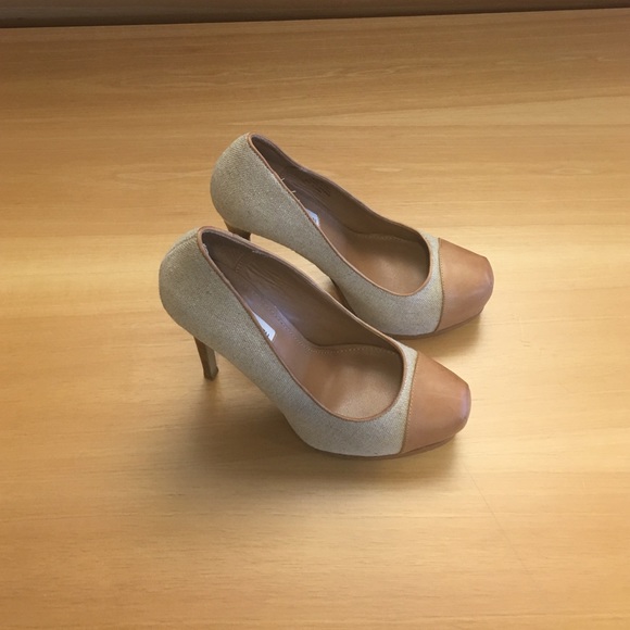 Steve Madden canvas platform pumps