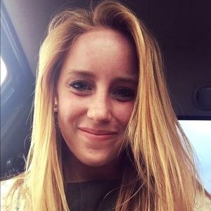 Meet your Posher, Mackenzie