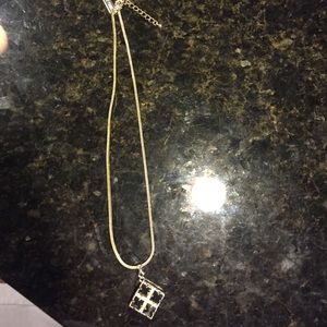 Beautiful Kendra Scott necklace