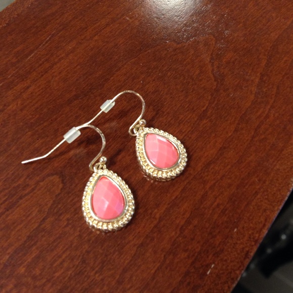 Coral earrings - Picture 1 of 1