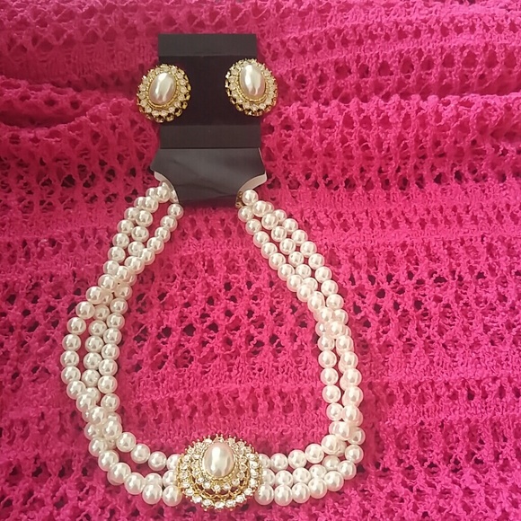 Jewelry - Faux Pearl & Diamond Necklace & Earrings